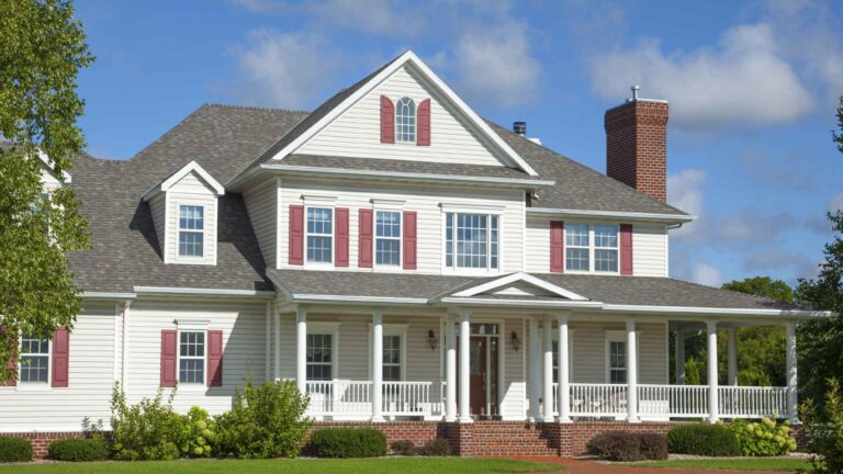 Quality Siding Repair in Ottawa: Don’t Compromise on Excellence